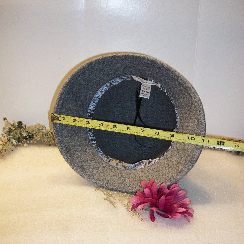 INDIGO SOUL NEW Cloche Bucket Hat Gray Felt w/ Faux Tortoise Shell Buckle OSFM - Picture 9 of 10